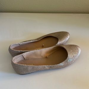 EXPRESS gold flats